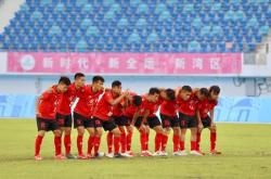 -球员英勇拯救神奇入球，率队勇夺胜利