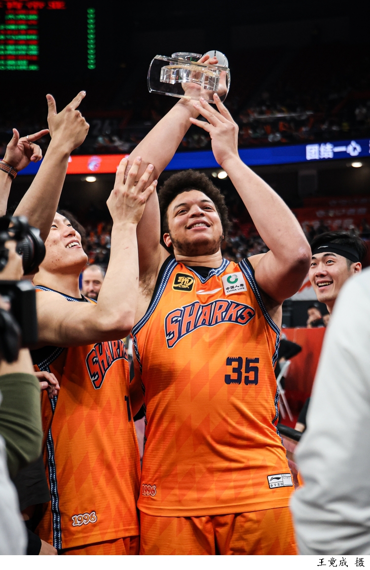 江苏男篮大胜一场,奠定胜利基础 江苏男篮大胜一场,奠定胜利基础