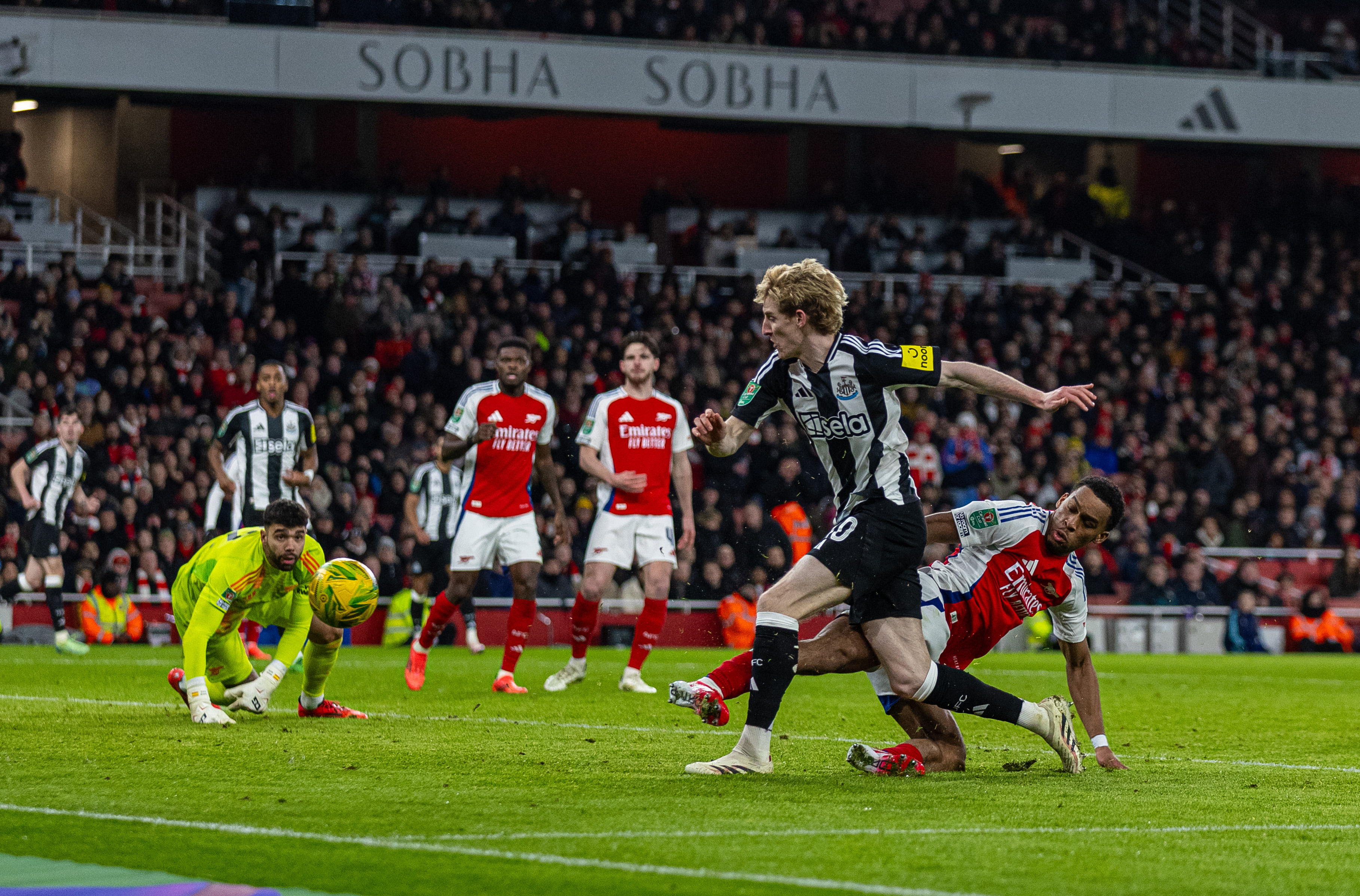 德国队员突破限制,轻松破门得分的简单介绍 德国队员突破限制,轻松破门得分的简单介绍