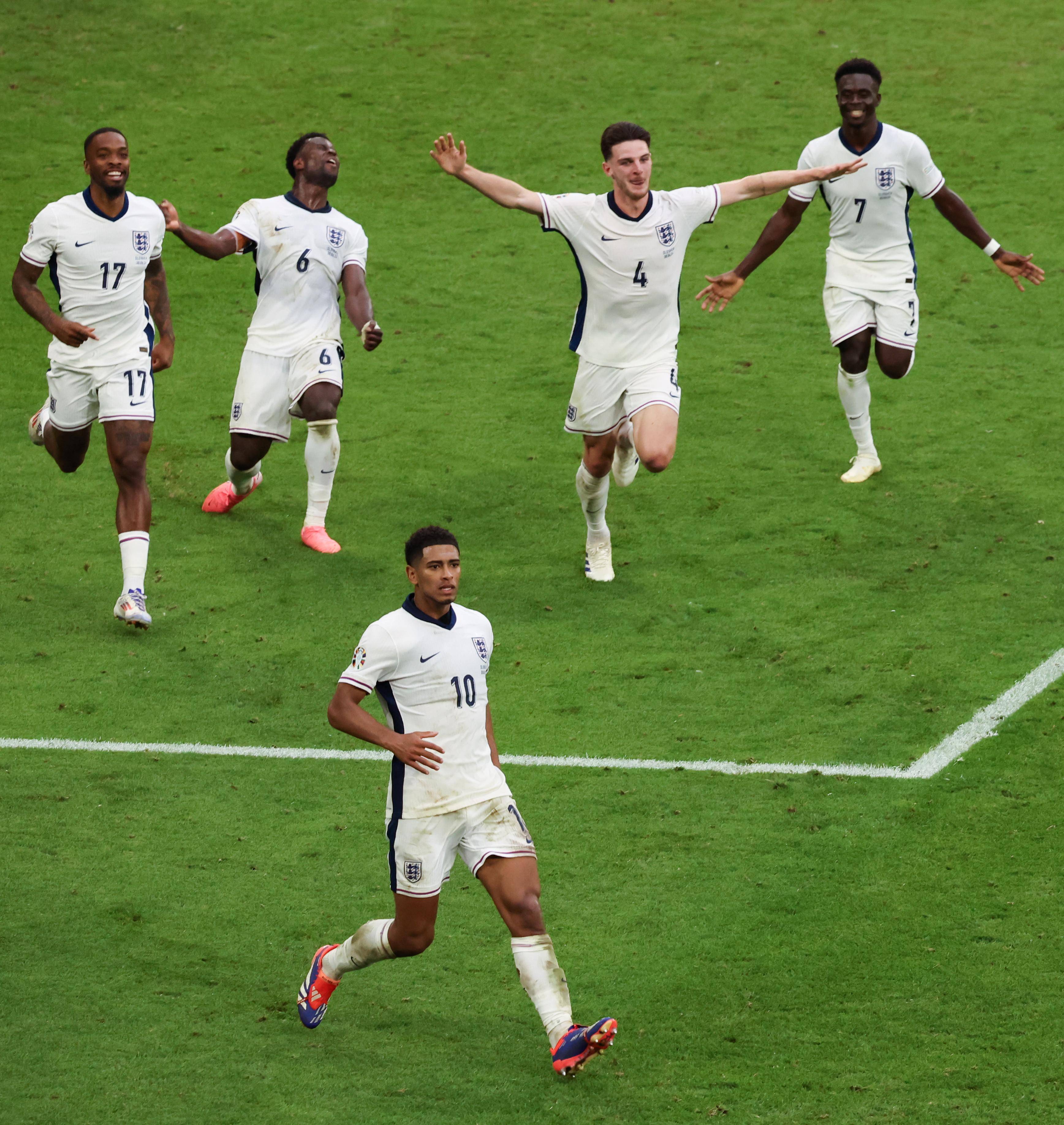 足球赛场热血激战,欧洲精英赛事精彩绝伦的简单介绍 足球赛场热血激战,欧洲精英赛事精彩绝伦的简单介绍