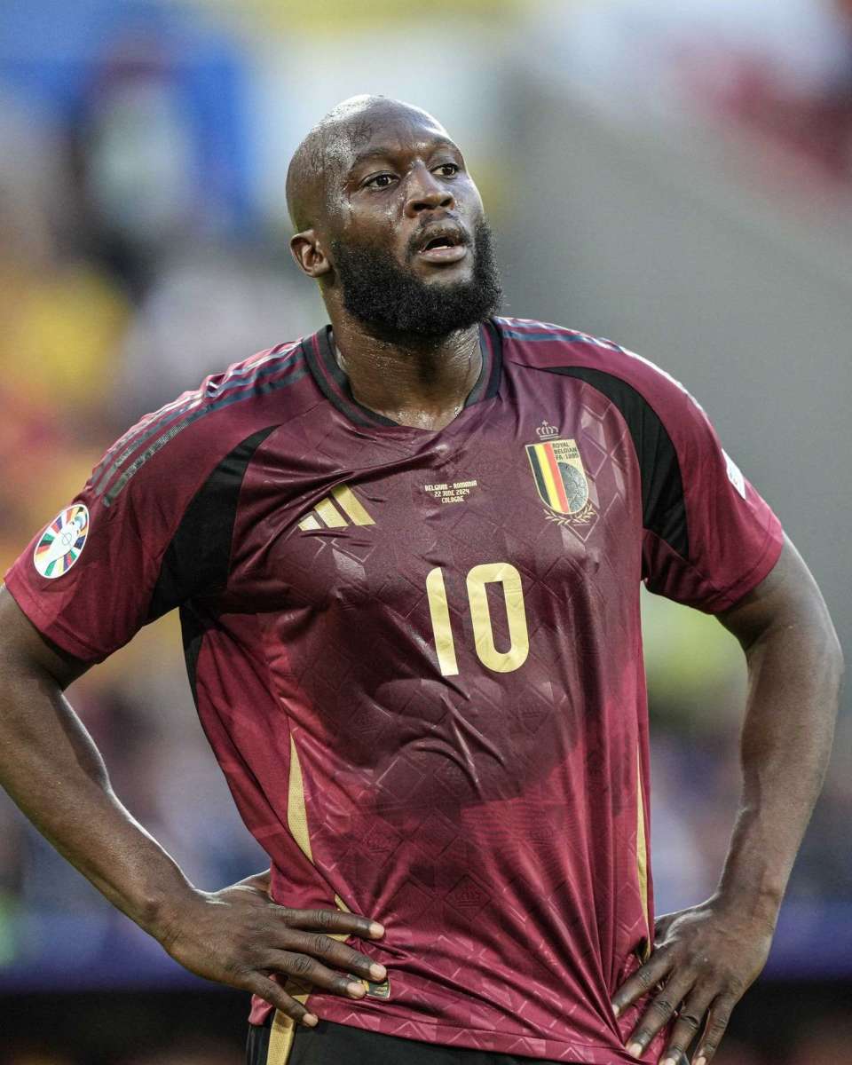 卢卡库前场展现个人能力，成为进攻焦点