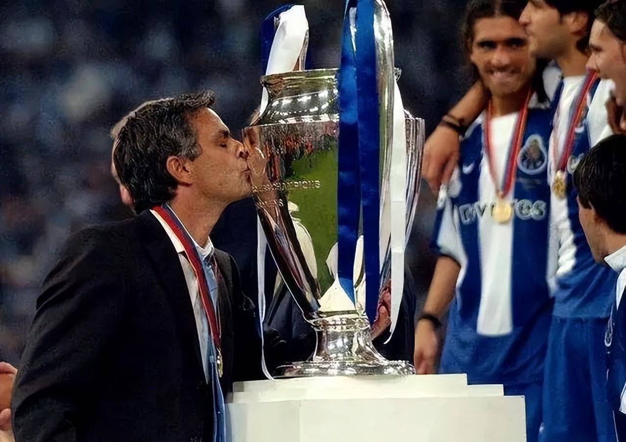 波尔图门将神勇扑救，帮助球队取得胜利的简单介绍