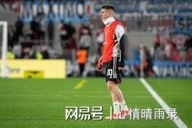 包含富勒姆在硬仗中告捷，河床新星秀实力的词条