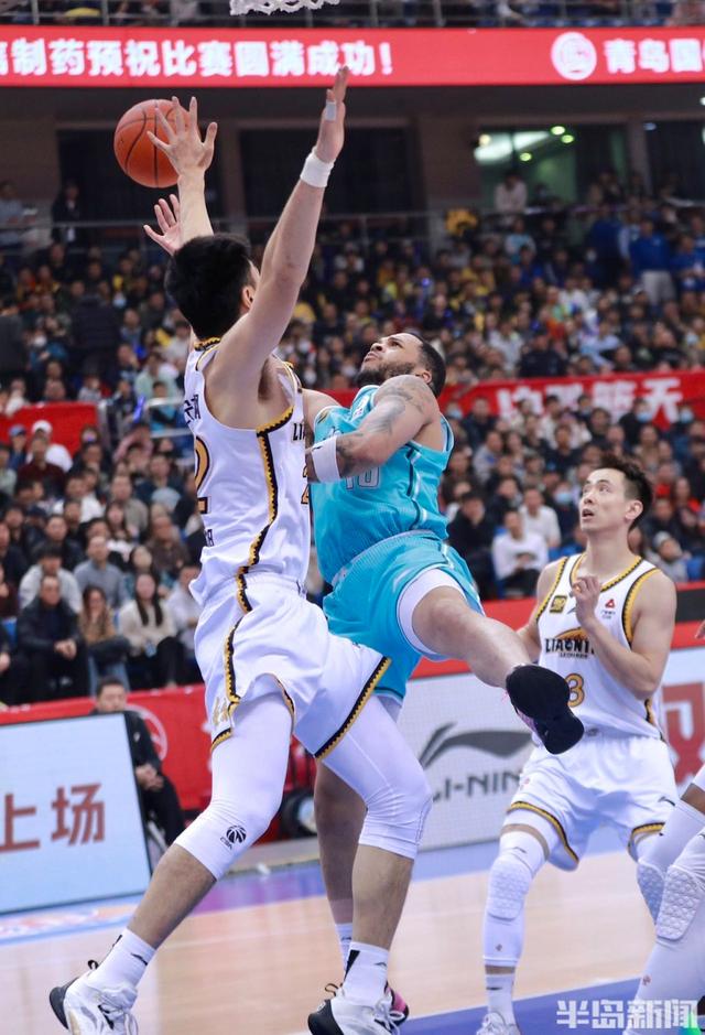 关于青岛队主力球员突发伤病，对球队实力造成影响的信息