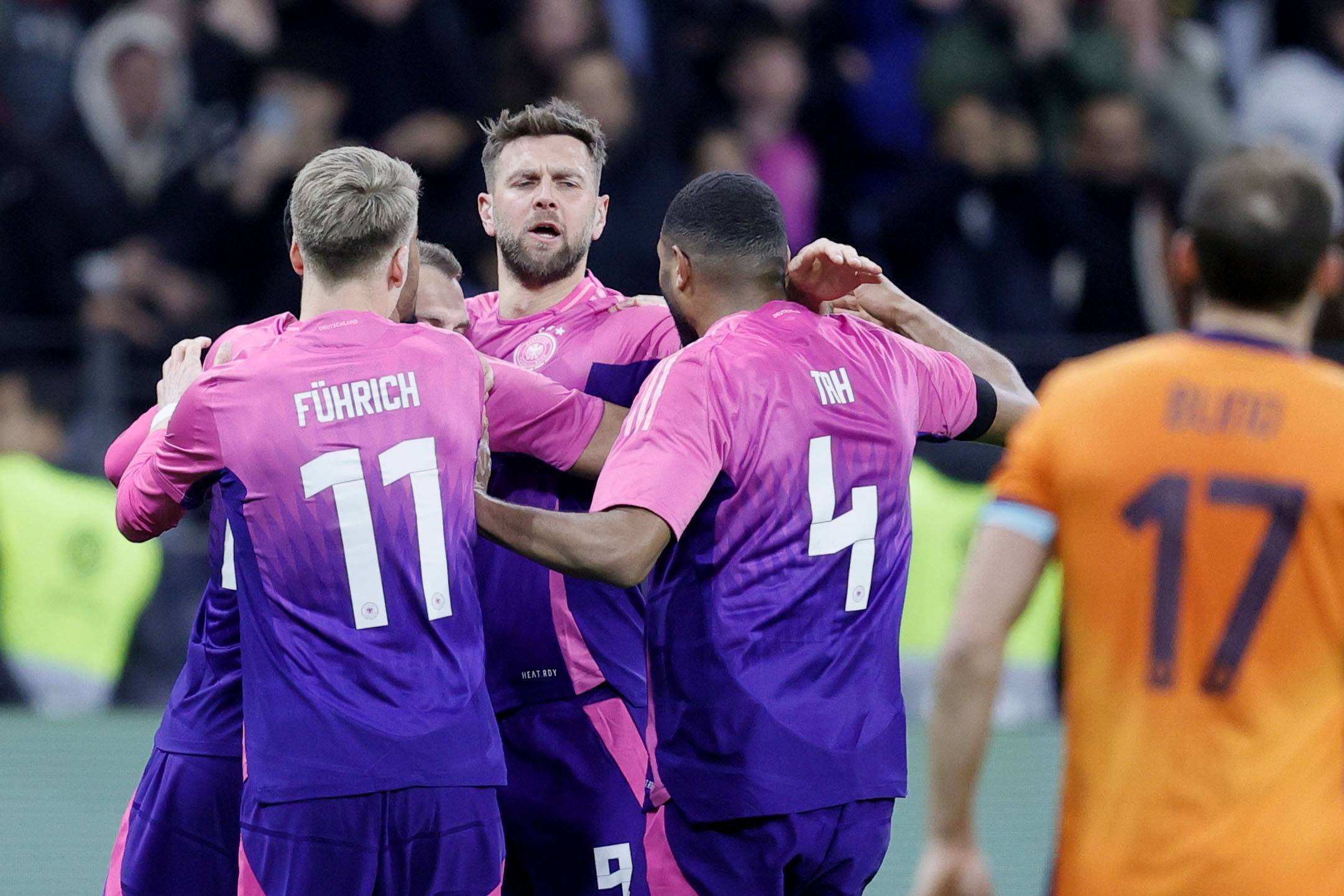 欧预赛：德国-惨败乌克兰，深陷小组困境