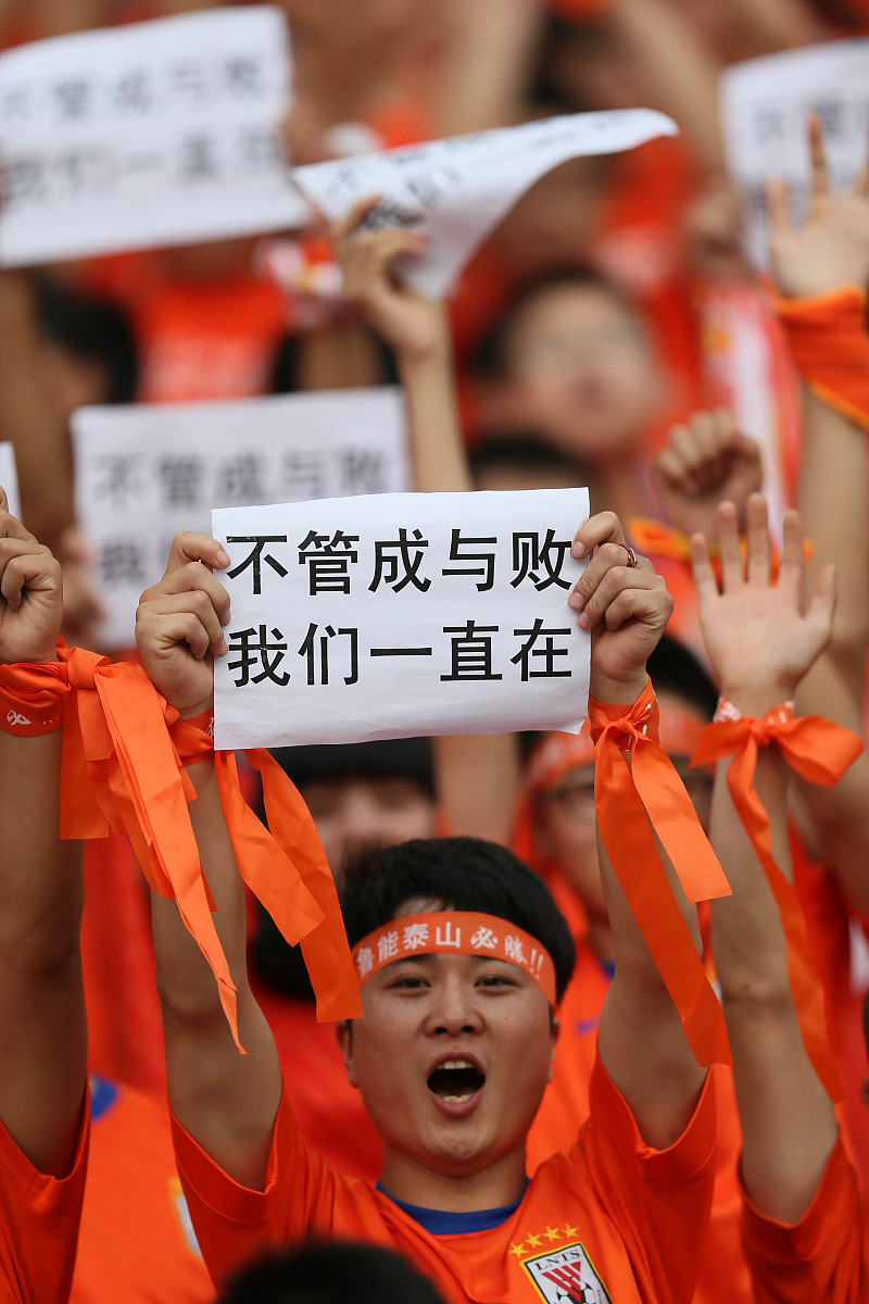 对手坚强，球队在比赛中展现拼搏精神