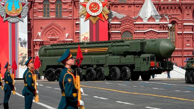 瑞典队狭路相逢乌克兰队，激战胜负难分