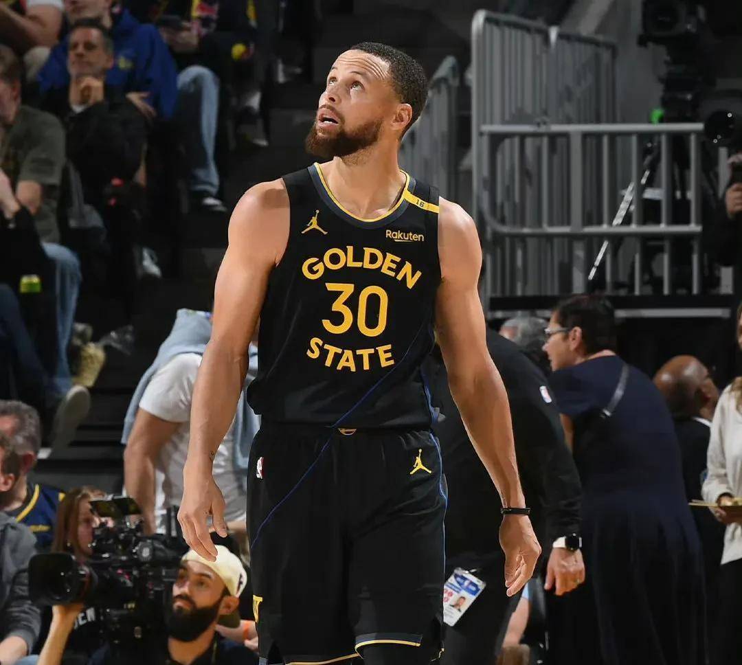 勇士队球员意外受伤，缺席季后赛关键战的简单介绍