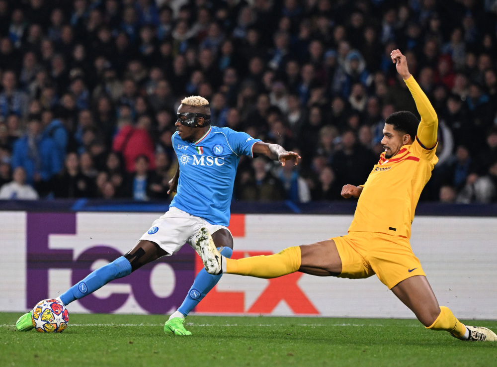 关于巴塞罗那客场完败那不勒斯,前途岌岌可危的信息 关于巴塞罗那客场完败那不勒斯,前途岌岌可危的信息