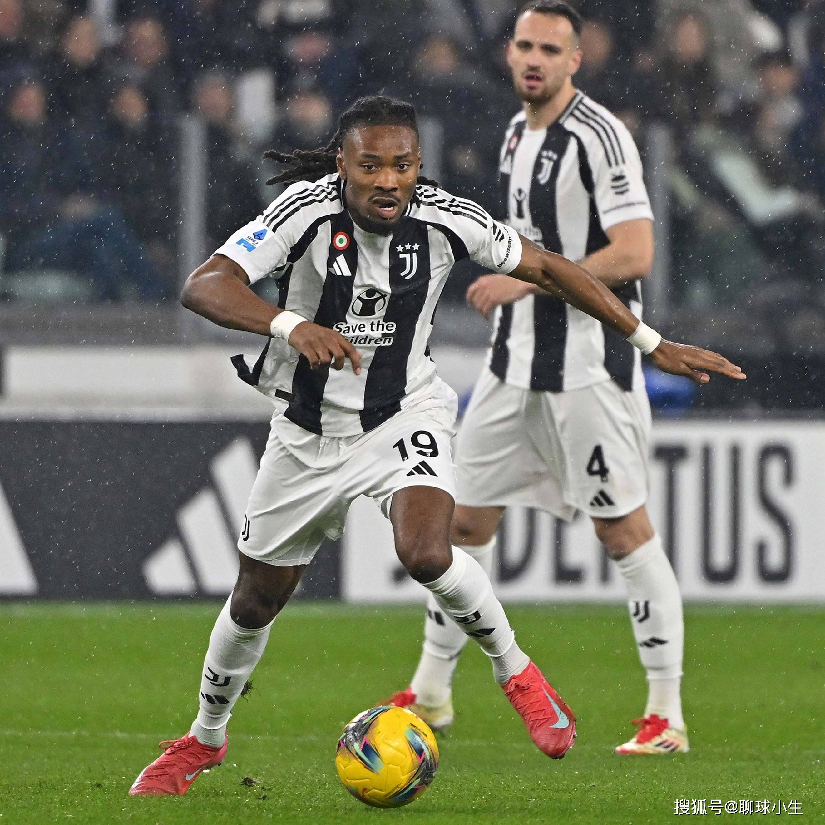 尤文图斯大将伤退，球队备战受挫！的简单介绍