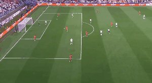 包含马里奥破门，斯坦福桥赢得大胜的词条