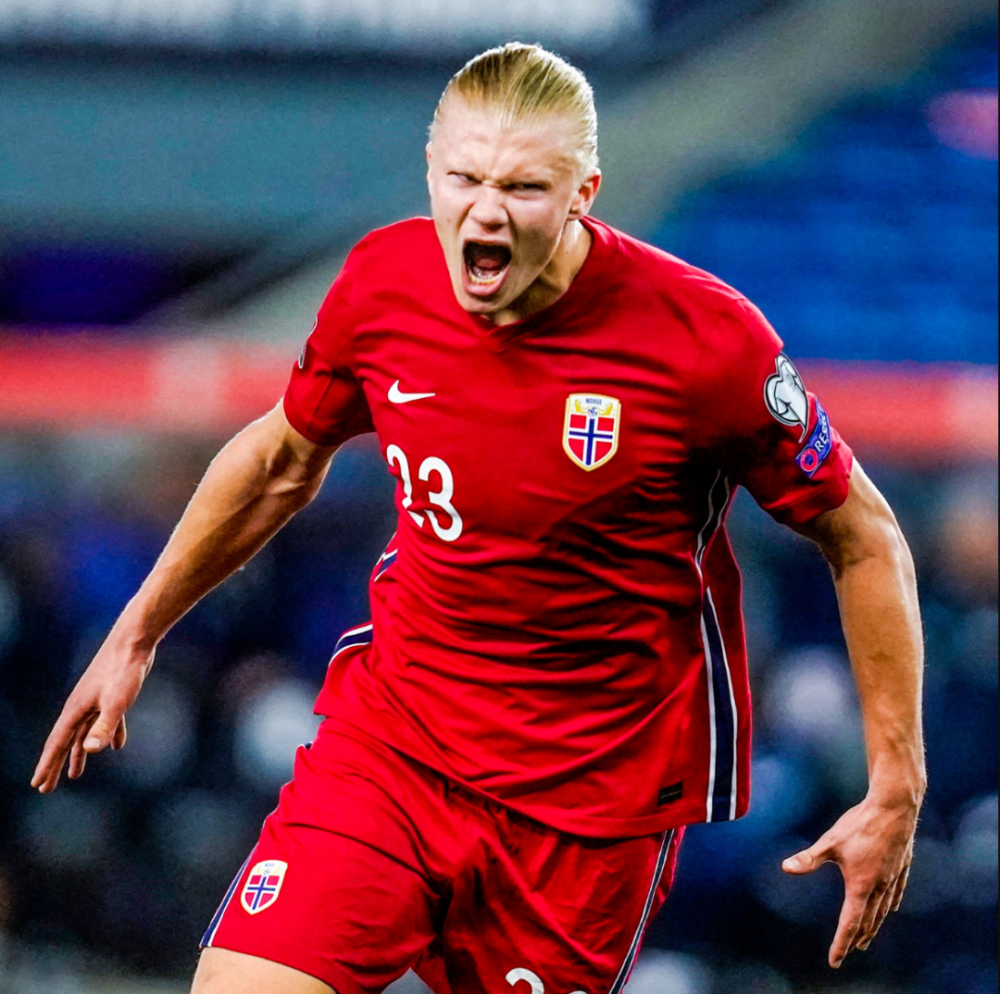 挪威女足在比赛中取得辉煌胜利，成功晋级半决赛的简单介绍