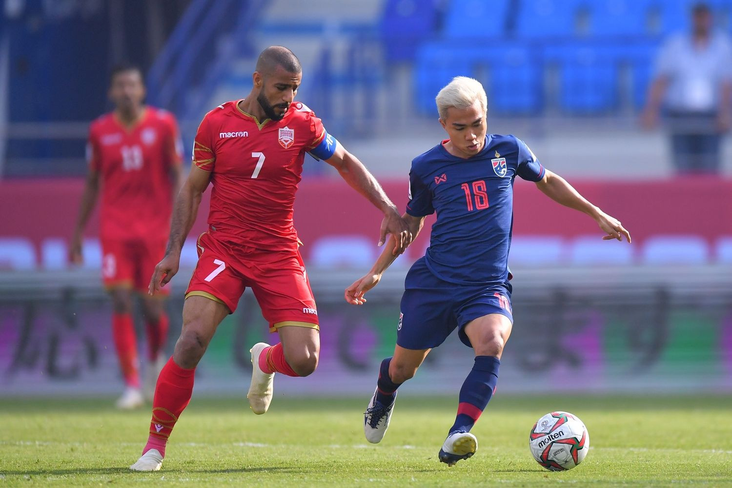 瑞典队在比赛中凭借进攻力击败泰国队