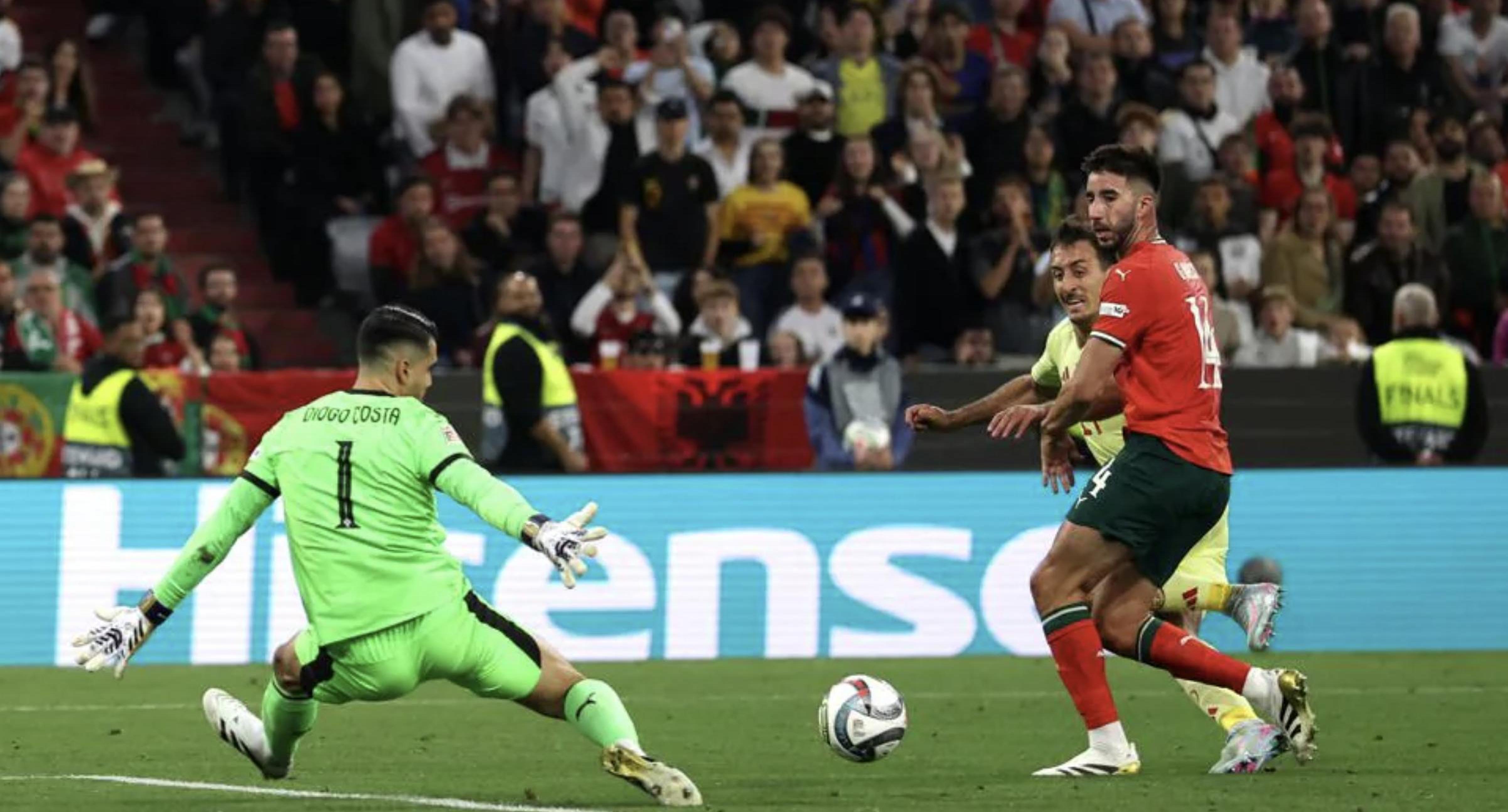 瑞典成功逆袭，战胜西班牙取得三分