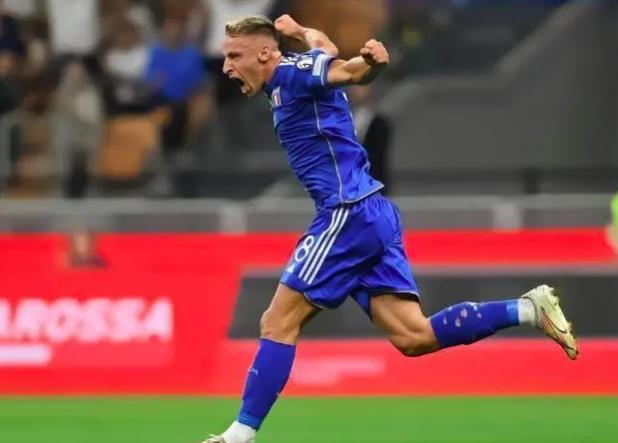 包含欧预赛：乌克兰队中场实力悍将回归场上的词条