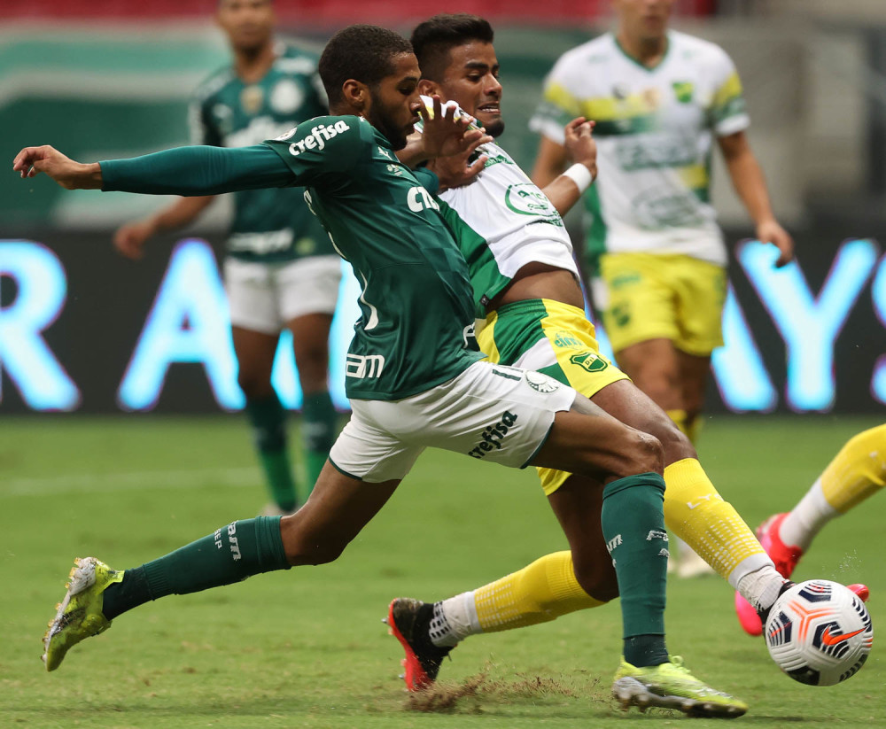 关于超级杯大战点球鏖战：最终胜负悬念终结的信息