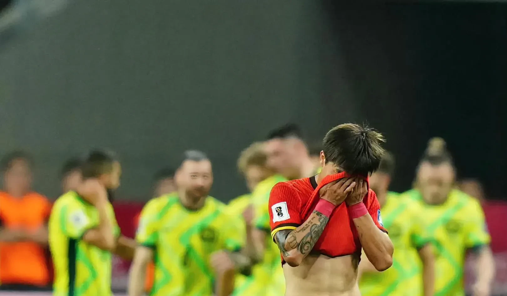 关于东南亚球员拼尽全力无畏艰难的信息