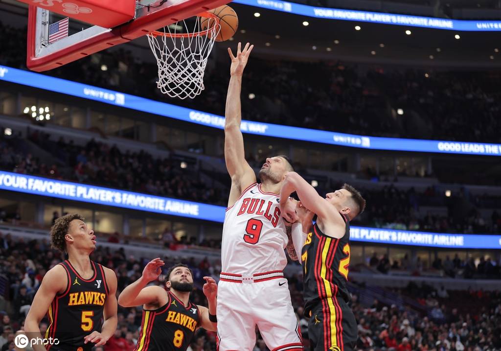 灰熊击败魔术，莫兰特全场表现出色