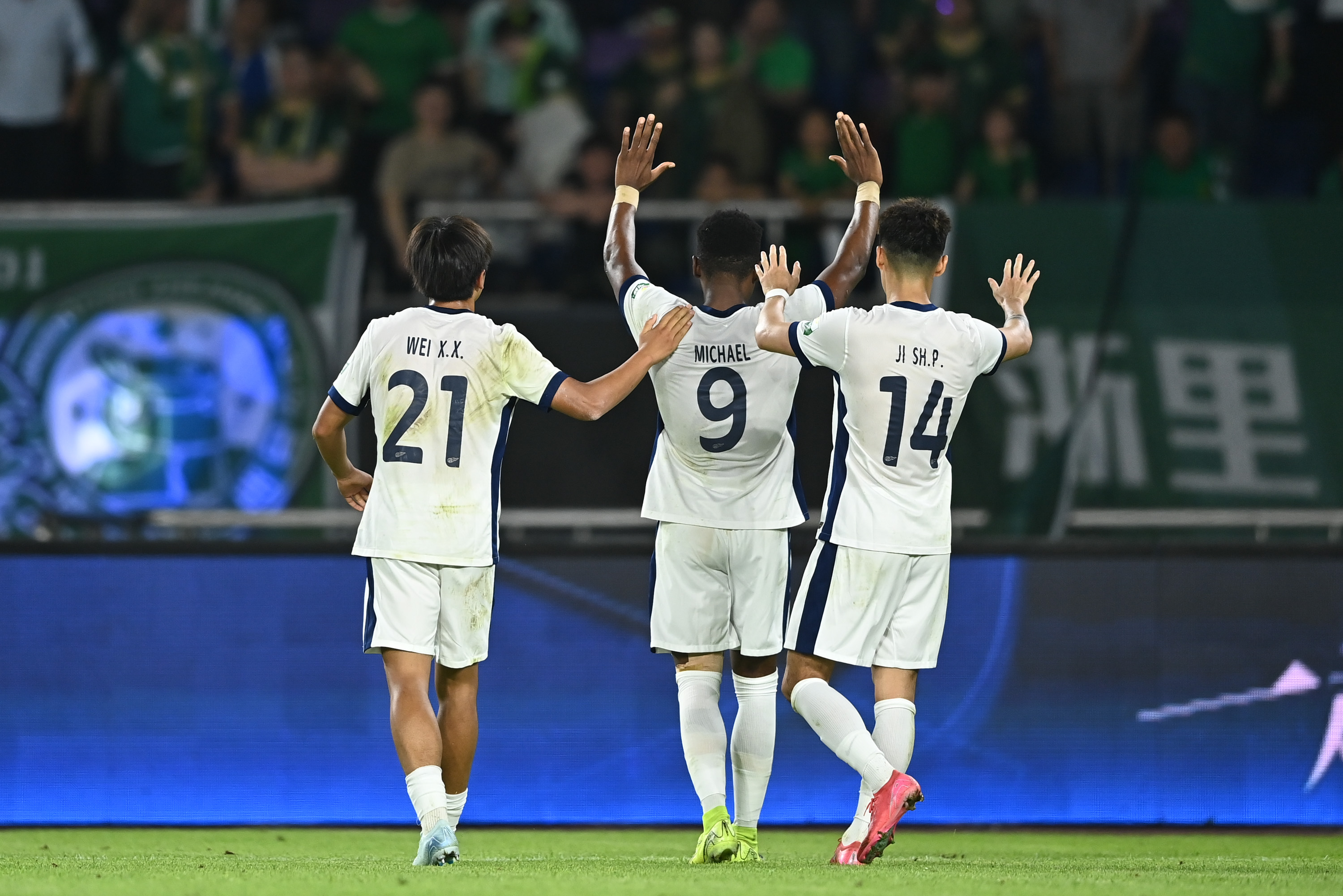 外援连续进球，助球队轻松取得连胜