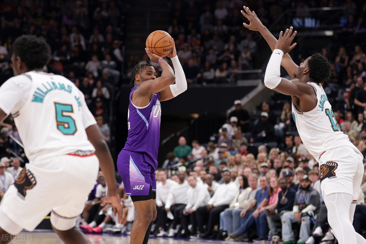 关于爵士横扫爵士,顺利进军西部半决赛的信息 关于爵士横扫爵士,顺利进军西部半决赛的信息