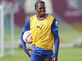 包含RB莱比锡球员获得本赛季最佳射手奖的词条